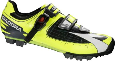 diadora tornado