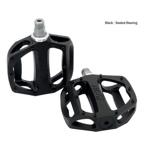 dirt jump pedals