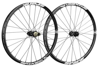 http://www.chainreactioncycles.com/fr/fr/paire-de-roues-vtt-spank-spike-race28-enduro/rp-prod114969