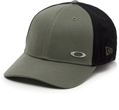 Oakley TINFOIL CAP SS18 Black Friday Deals 2018