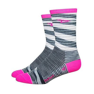 Defeet Aireator D-Logo Hi Top Socks review