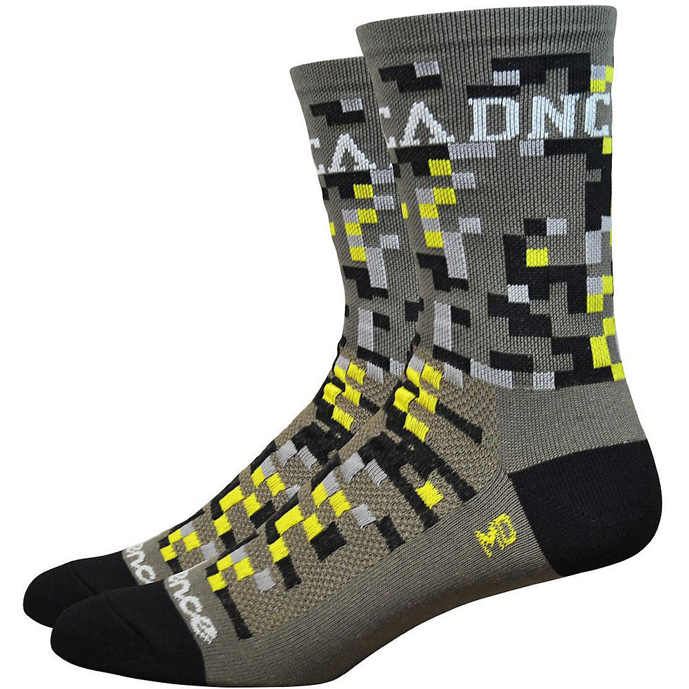 Defeet Aireator 5 Cadence Digital Camo Socks