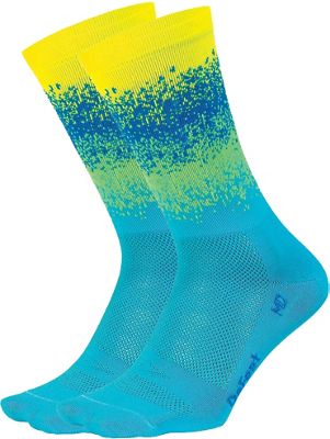 Defeet Aireator 6" Branstormer Ombre Socks SS20 - Green-Yellow - M}, Green-Yellow