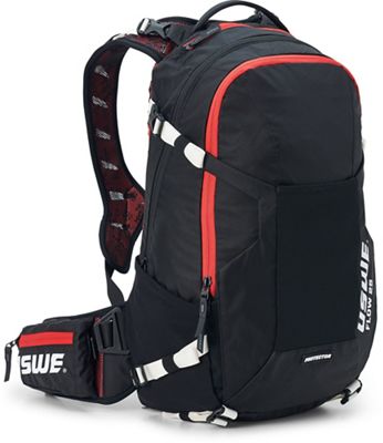 USWE Flow 25 Hydration Backpack SS21 - Carbon Black - One Size}, Carbon Black